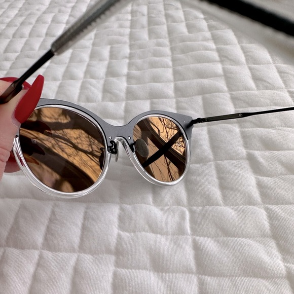 Bottega Veneta Sunglasses - Picture 4 of 8